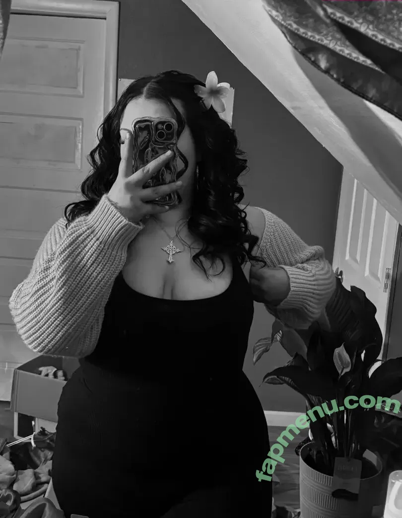 Weezy Weezyouttaherea nude photo #0011 (weezyouttaahere)