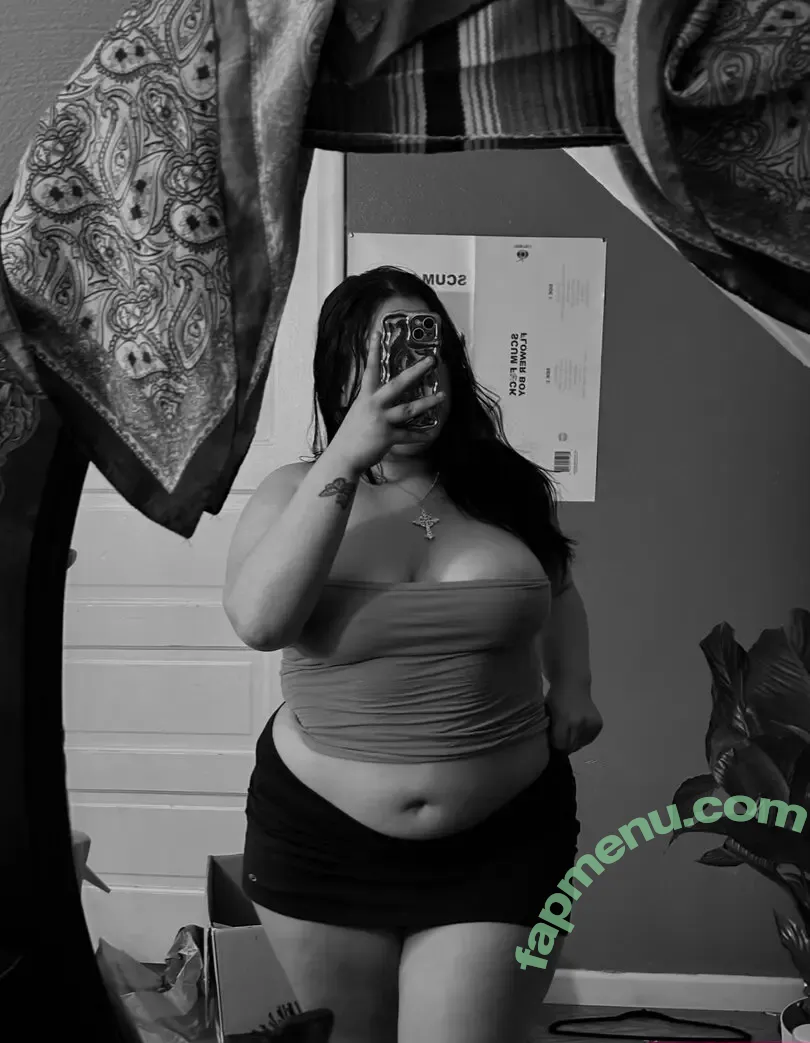 Weezy Weezyouttaherea nude photo #0012 (weezyouttaahere)