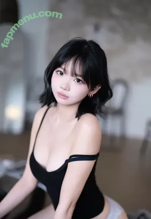 Weitinggg___ / Weitinggg / weiting nude photo #0062