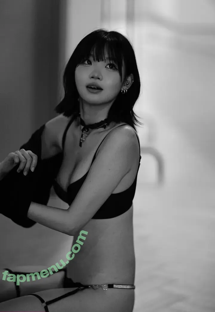 Weitinggg___ nude photo #0200 (Weitinggg / weiting)