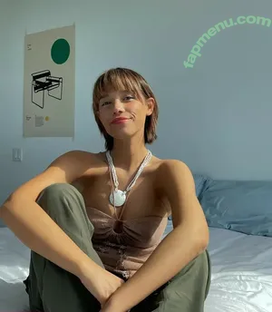 wellbeingwithabigail / Abigail St. John nude photo #0251