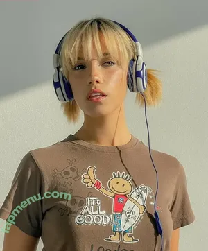 wellbeingwithabigail / Abigail St. John nude photo #0255