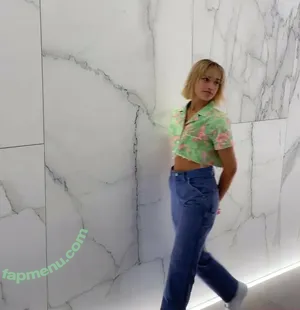 wellbeingwithabigail / Abigail St. John nude photo #0327