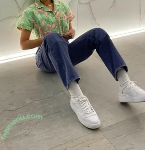 wellbeingwithabigail / Abigail St. John nude photo #0328