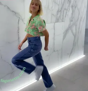 wellbeingwithabigail / Abigail St. John nude photo #0330