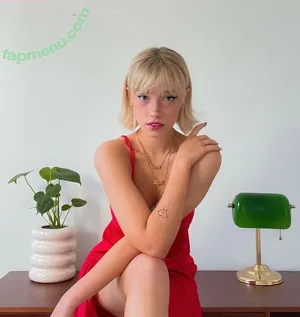 wellbeingwithabigail / Abigail St. John nude photo #0333