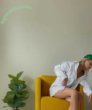 wellbeingwithabigail / Abigail St. John nude photo #0350