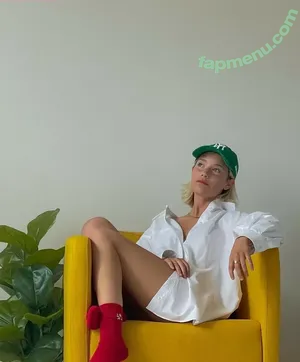 wellbeingwithabigail / Abigail St. John nude photo #0352