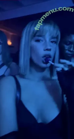 wellbeingwithabigail / Abigail St. John nude photo #0425