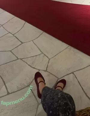 wellbeingwithabigail / Abigail St. John nude photo #0465