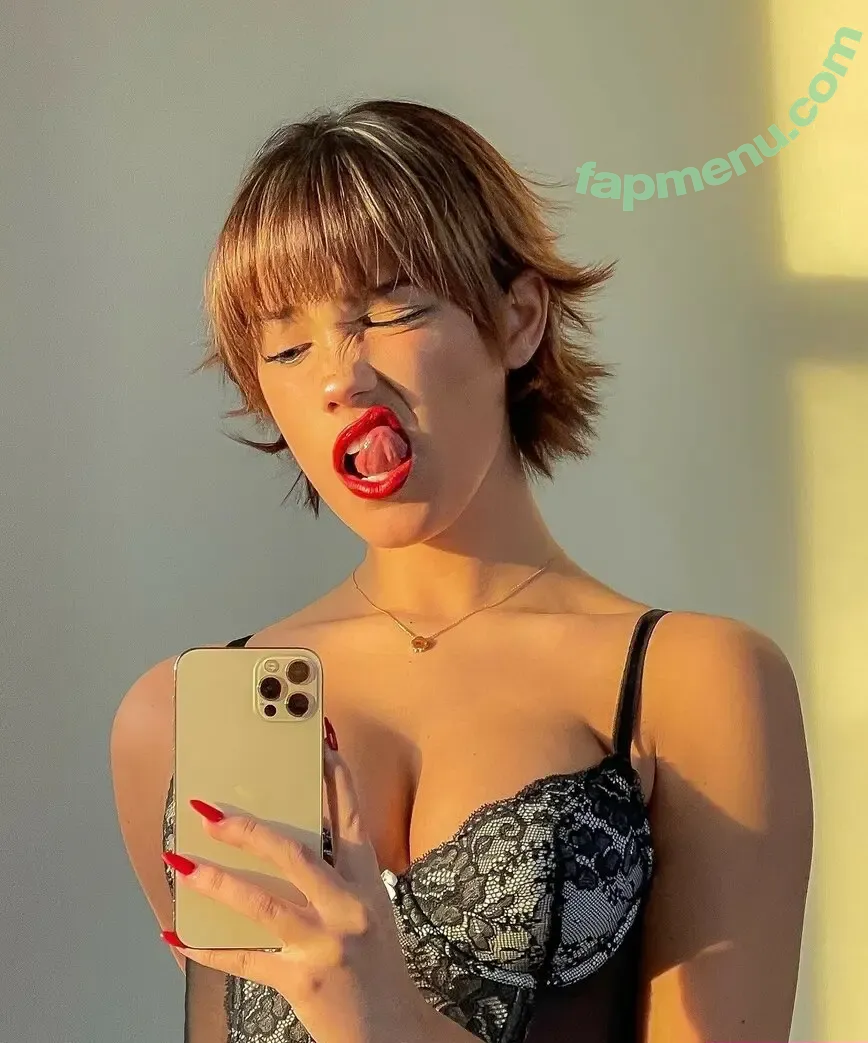 wellbeingwithabigail nude photo #0241 (Abigail St. John)