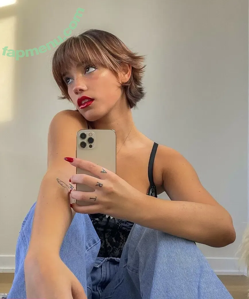 wellbeingwithabigail nude photo #0245 (Abigail St. John)