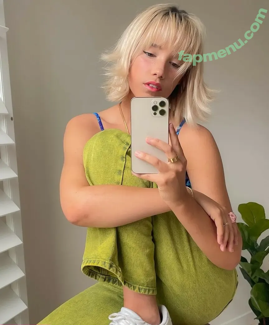 wellbeingwithabigail nude photo #0275 (Abigail St. John)