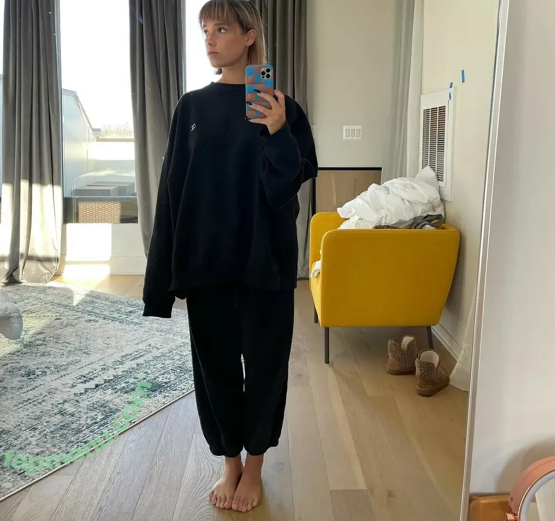 wellbeingwithabigail nude photo #0300 (Abigail St. John)