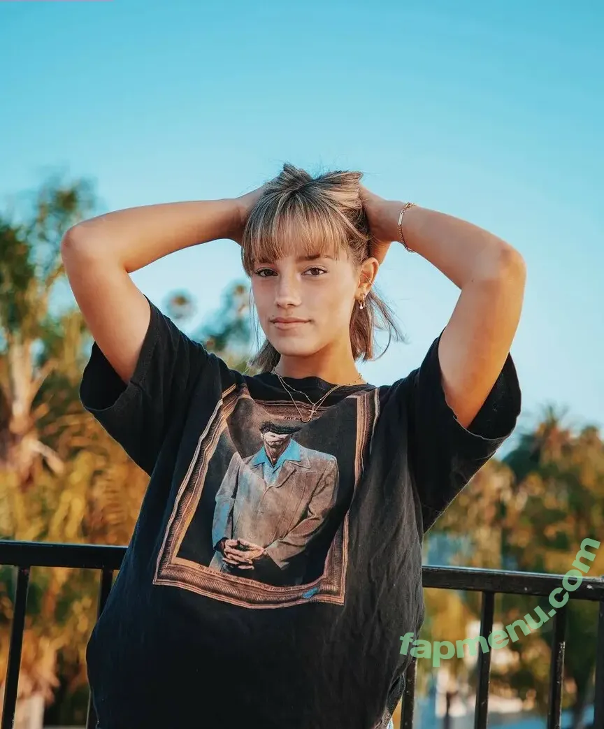 wellbeingwithabigail nude photo #0364 (Abigail St. John)