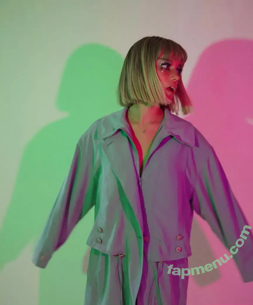 wellbeingwithabigail nude photo #0372 (Abigail St. John)