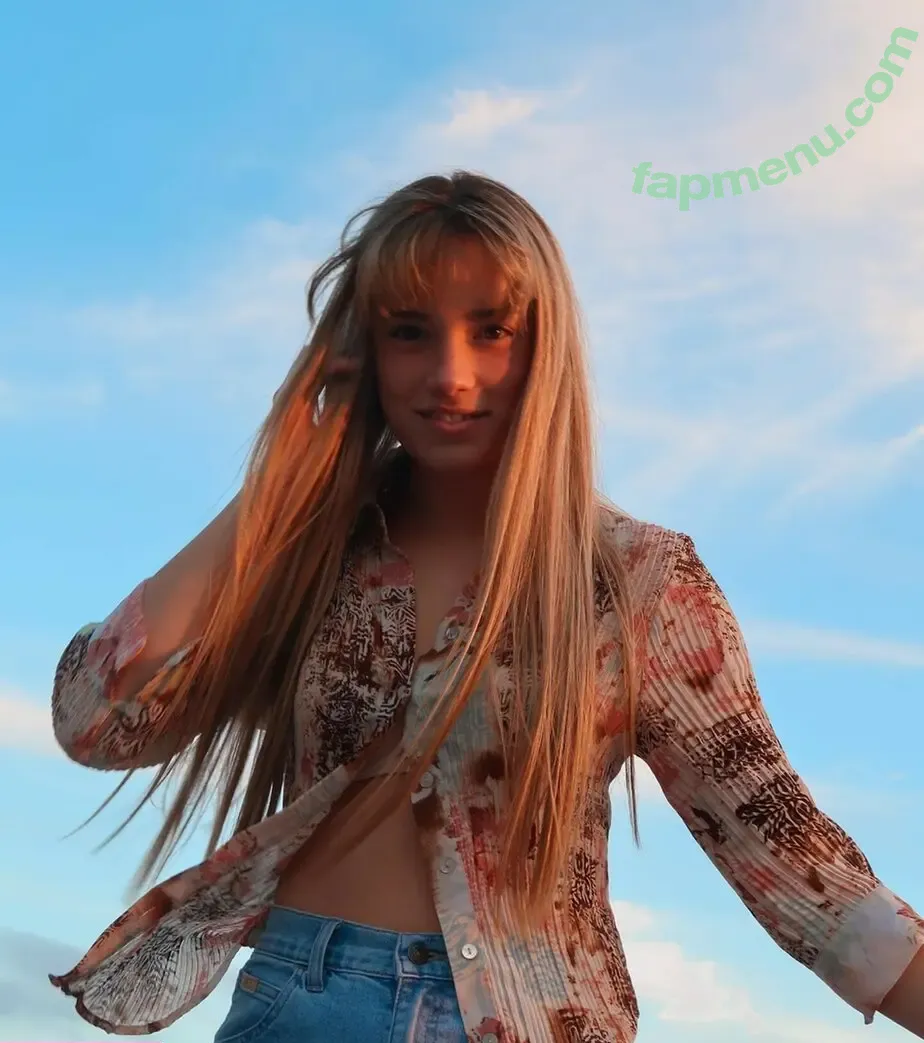 wellbeingwithabigail nude photo #0395 (Abigail St. John)