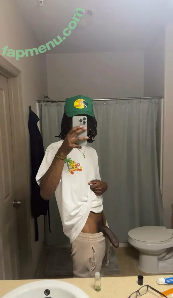 welldamguccii nude photo #0003 (welldamnchicago)
