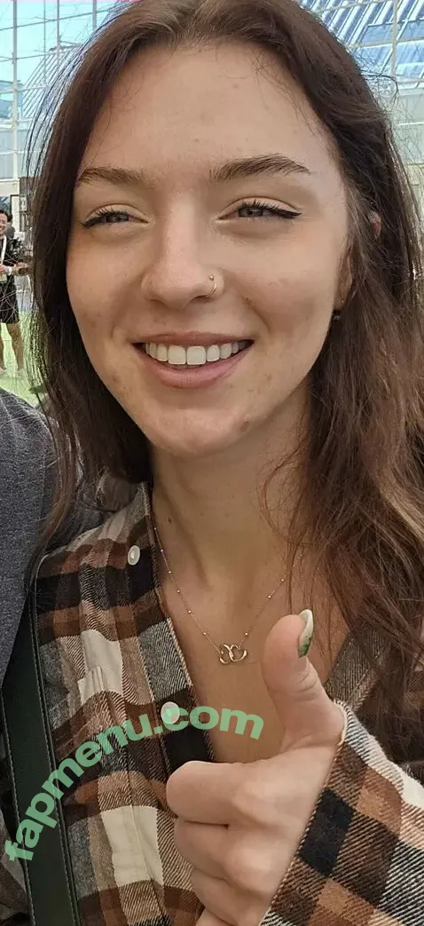 Wendiloon nude photo #0012 (Wendilunar / pimpnlyn / wendi.love)