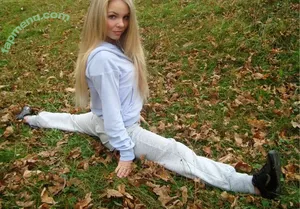 Wer ist sie ? / sorrygirlss_ / throatgoatsell nude photo #0156