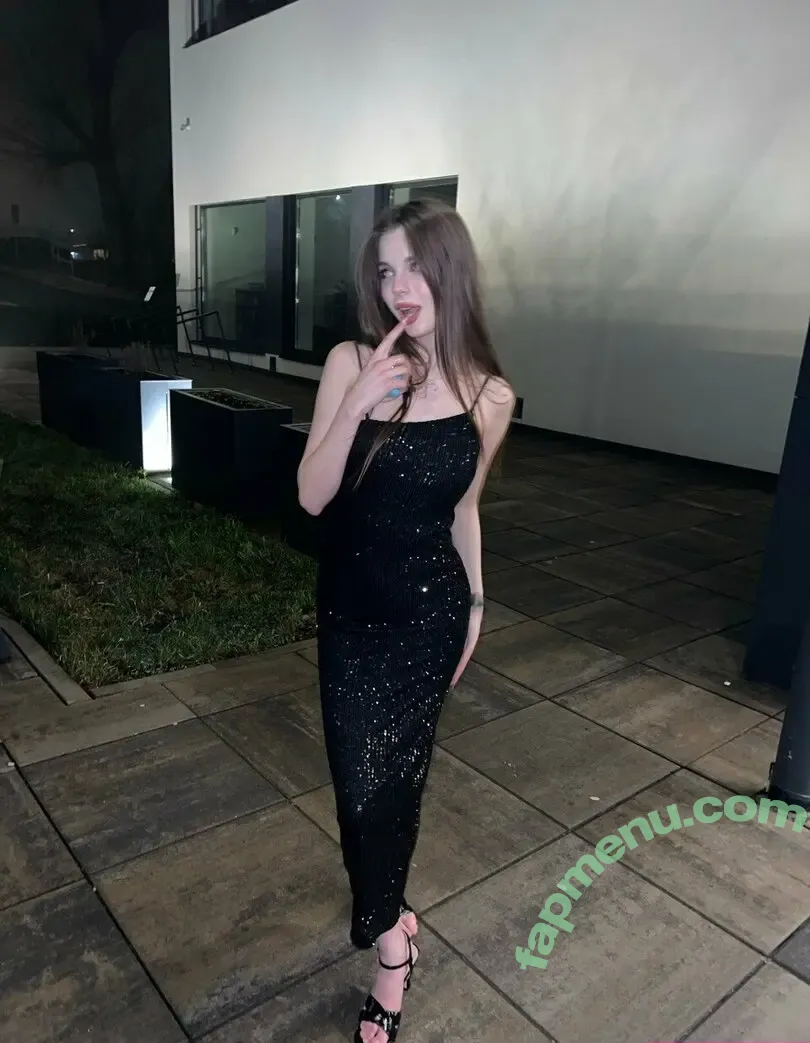 wetty_sonya nude photo #0189 (itzsonyaaa / jerampuaka / roxi_ross)
