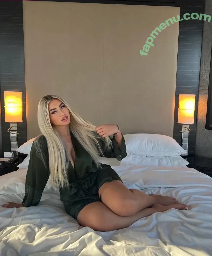 Weweska nude photo #0005 (Weweska)