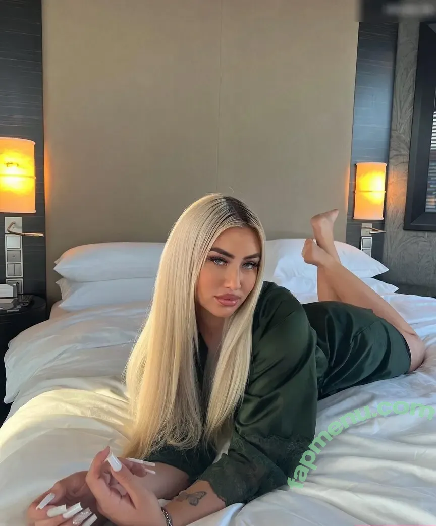 Weweska nude photo #0006 (Weweska)
