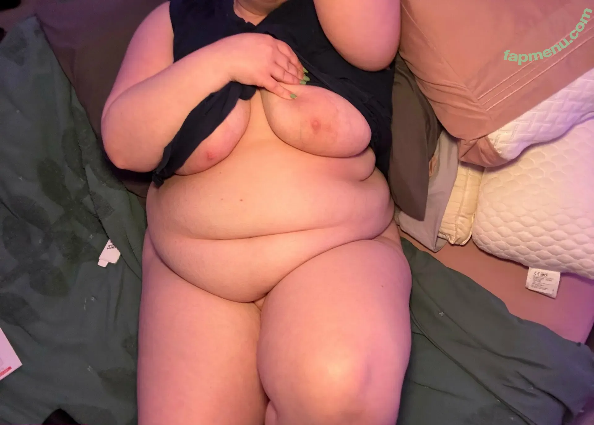 whatspom nude photo #0019 (whatsupsomd)