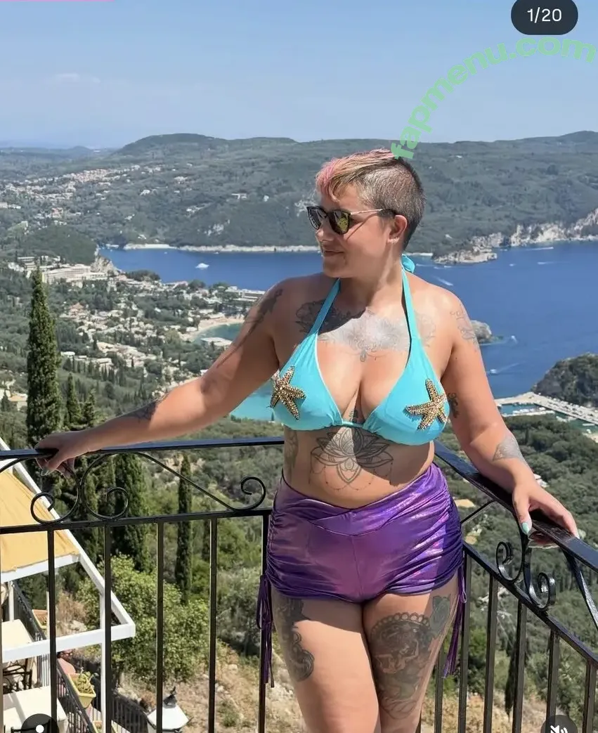 Whatsupfoxxy nude photo #0055 (whatsupdexterspam / whatupfoxxy)