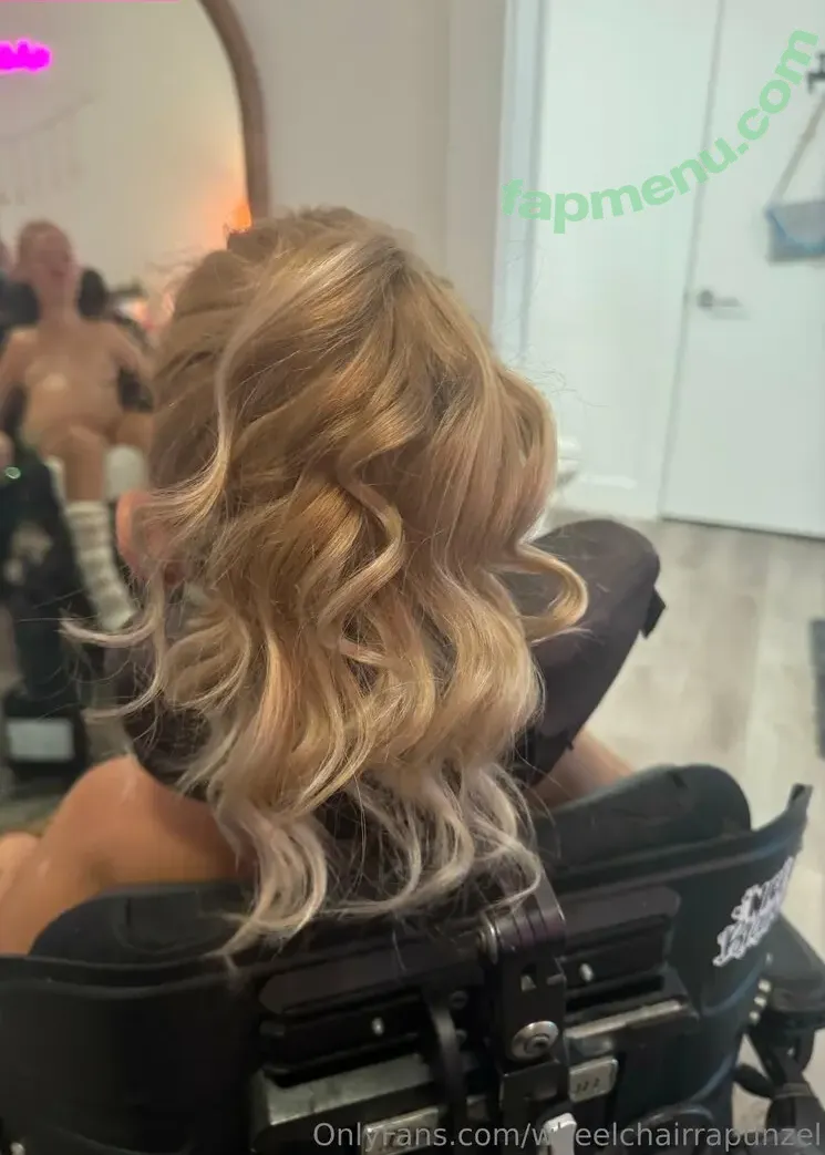 wheelchairrapunzel nude photo #0041 (wheelchair_rapunzel)