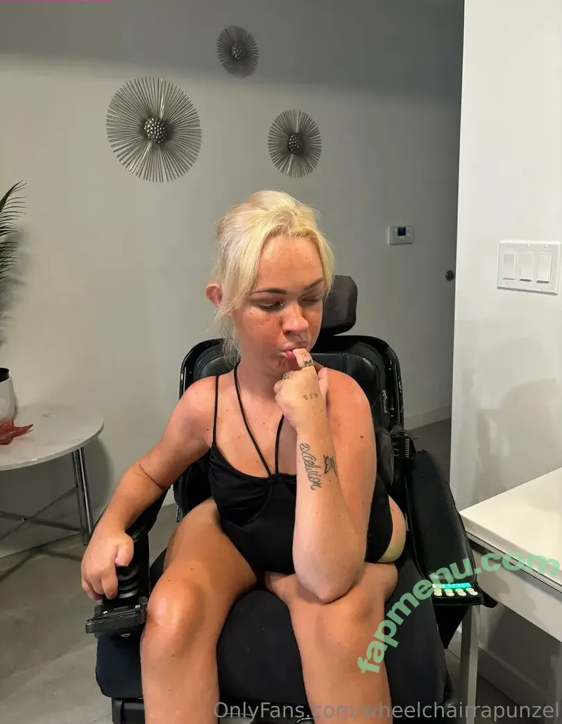 wheelchairrapunzel nude photo #0080 (wheelchair_rapunzel)