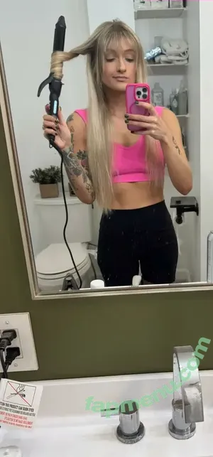 WheezyBlonde / itswheezyblonde nude photo #0002