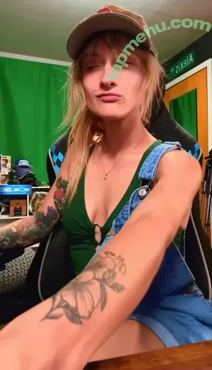 WheezyBlonde / itswheezyblonde nude photo #0046