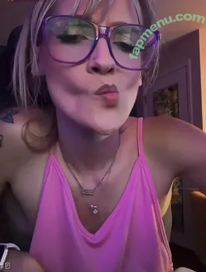 WheezyBlonde / itswheezyblonde nude photo #0063
