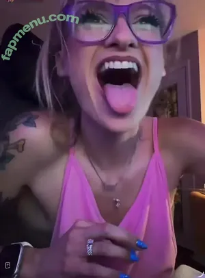 WheezyBlonde / itswheezyblonde nude photo #0068