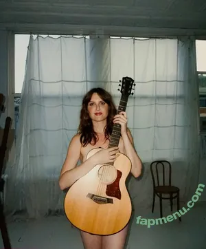 whereismuna / Muna nude photo #0033