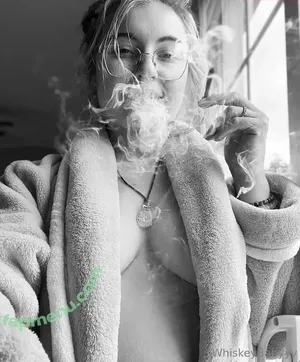 whiskeybabyyy / whiskeyyybabyyy nude photo #0007