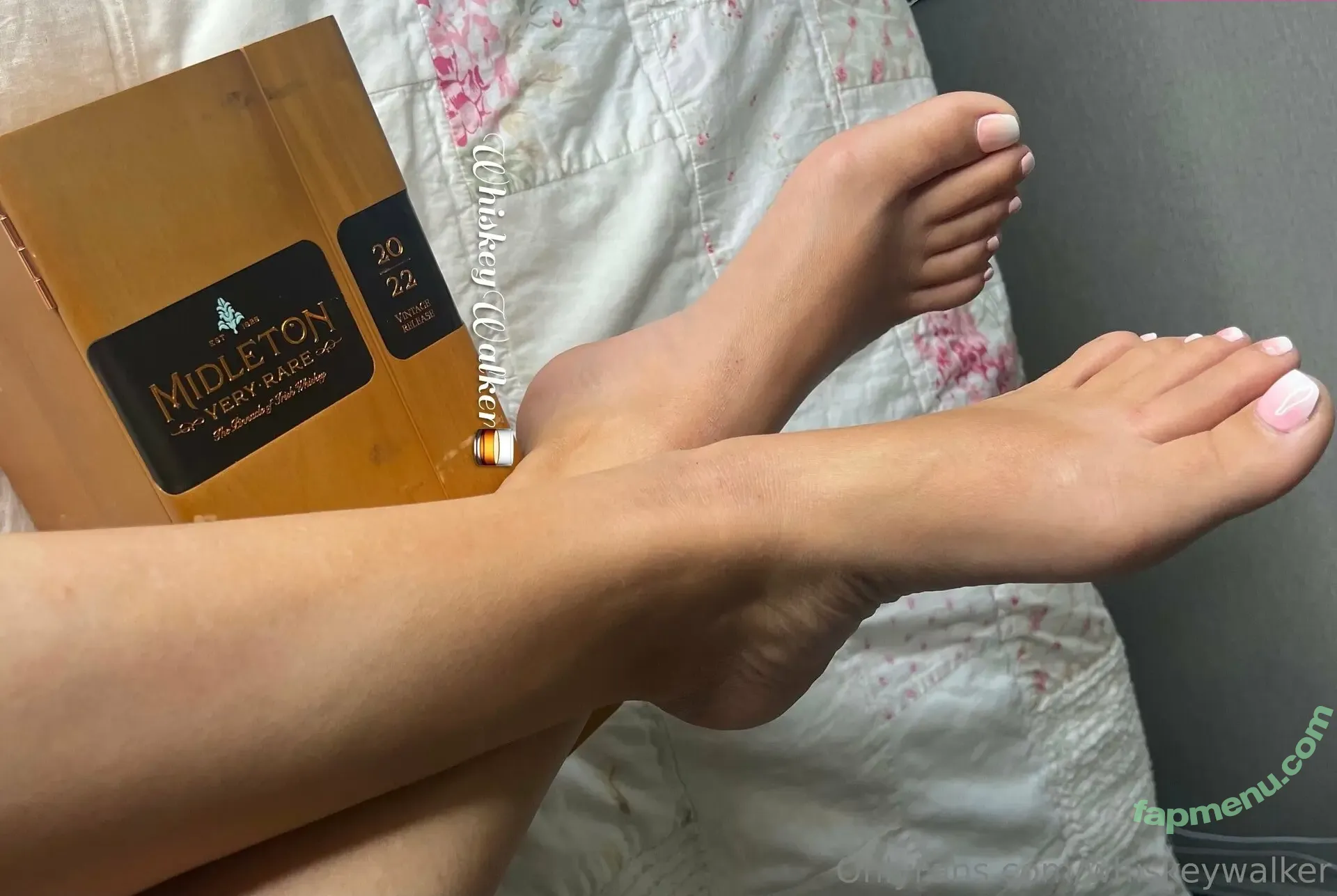 whiskeywalker nude photo #0011 (whiskeywalker_)