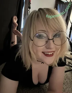 WhisperingPizza ASMR / LunaEclipseASMR / iwhispertopizza nude photo #0105