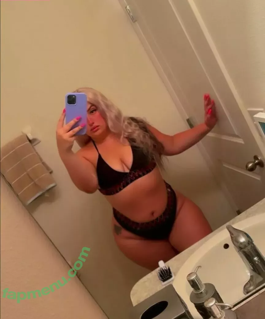 WhiteGirlRoseee nude photo #0001 (THICC Albanian)