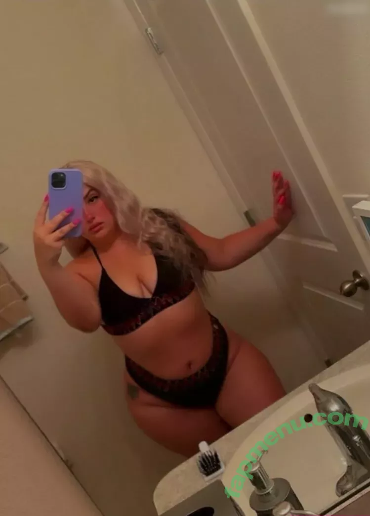 WhiteGirlRoseee nude photo #0011 (THICC Albanian)