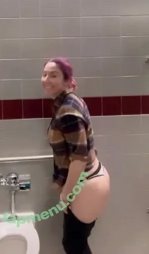 Whitney Cummings / whitneycummings nude photo #0886