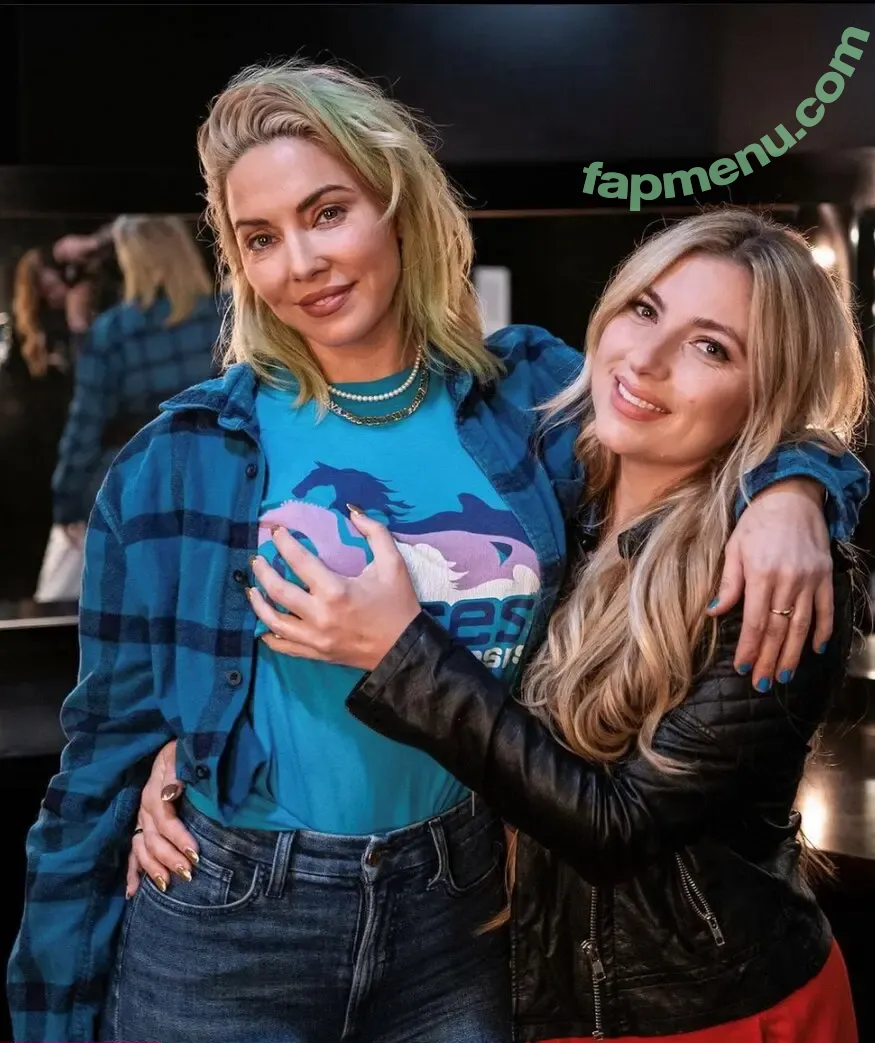 Whitney Cummings nude photo #0672 (whitneycummings)