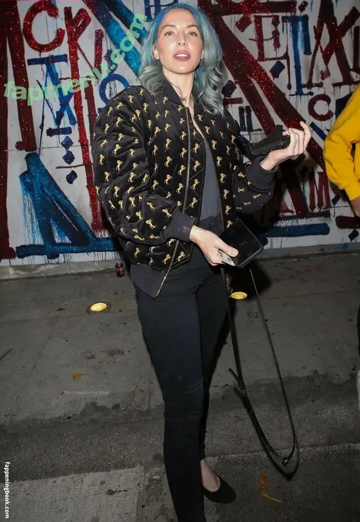 Whitney Cummings nude photo #0746 (whitneycummings)