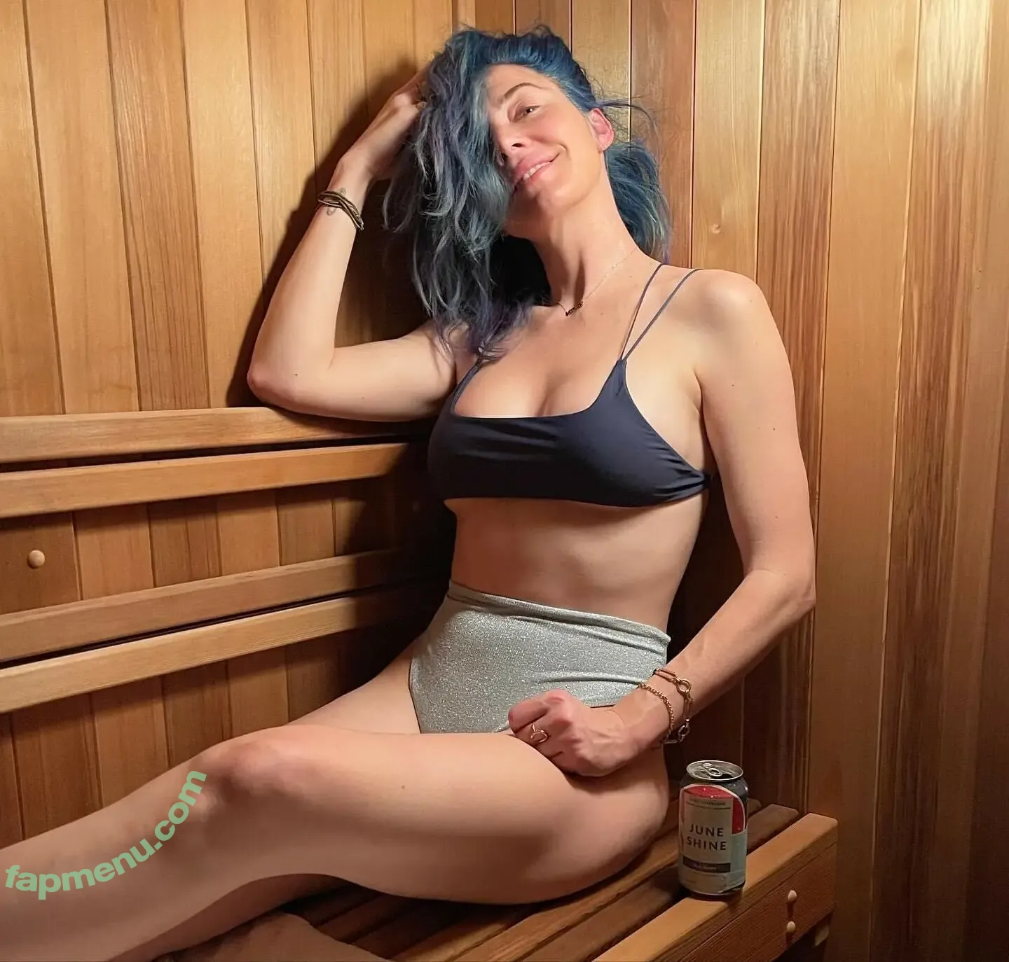 Whitney Cummings nude photo #0764 (whitneycummings)