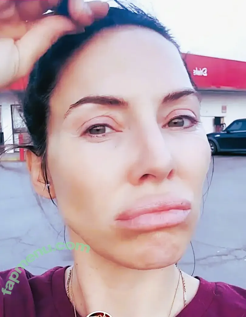 Whitney Cummings nude photo #0814 (whitneycummings)