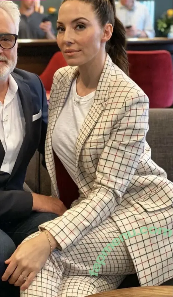 Whitney Cummings nude photo #0937 (whitneycummings)