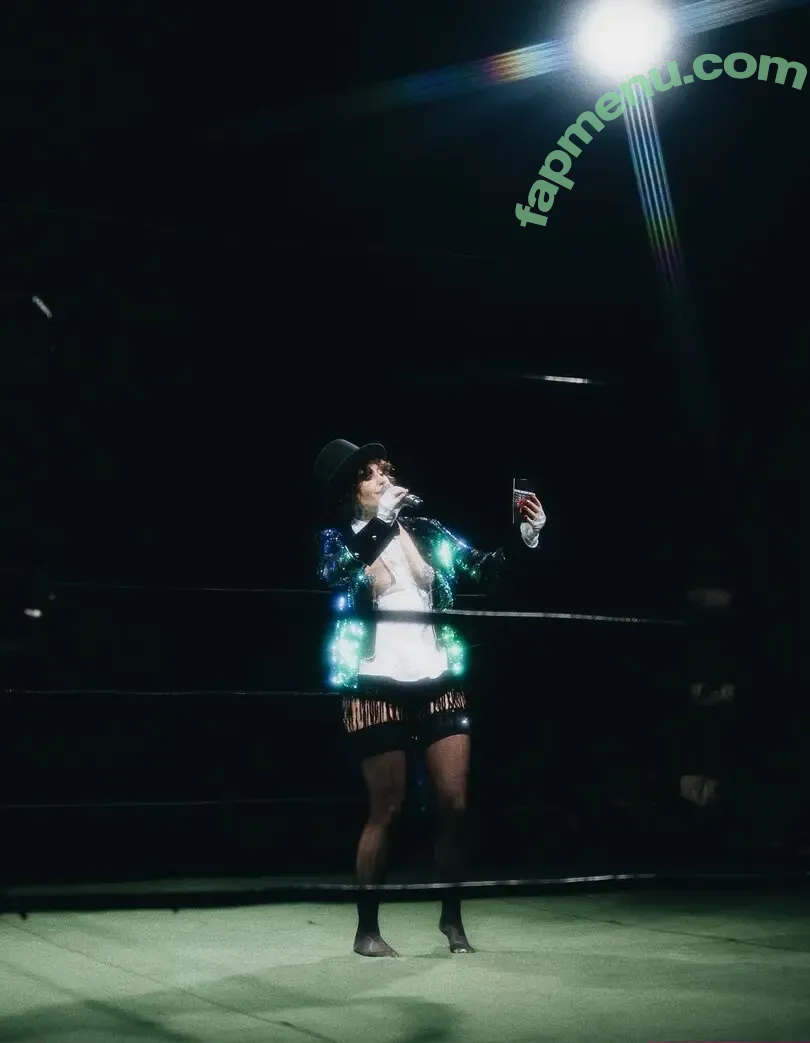 Whitney Moore nude photo #0430 (TweetneyMoore / whitneysmoore)