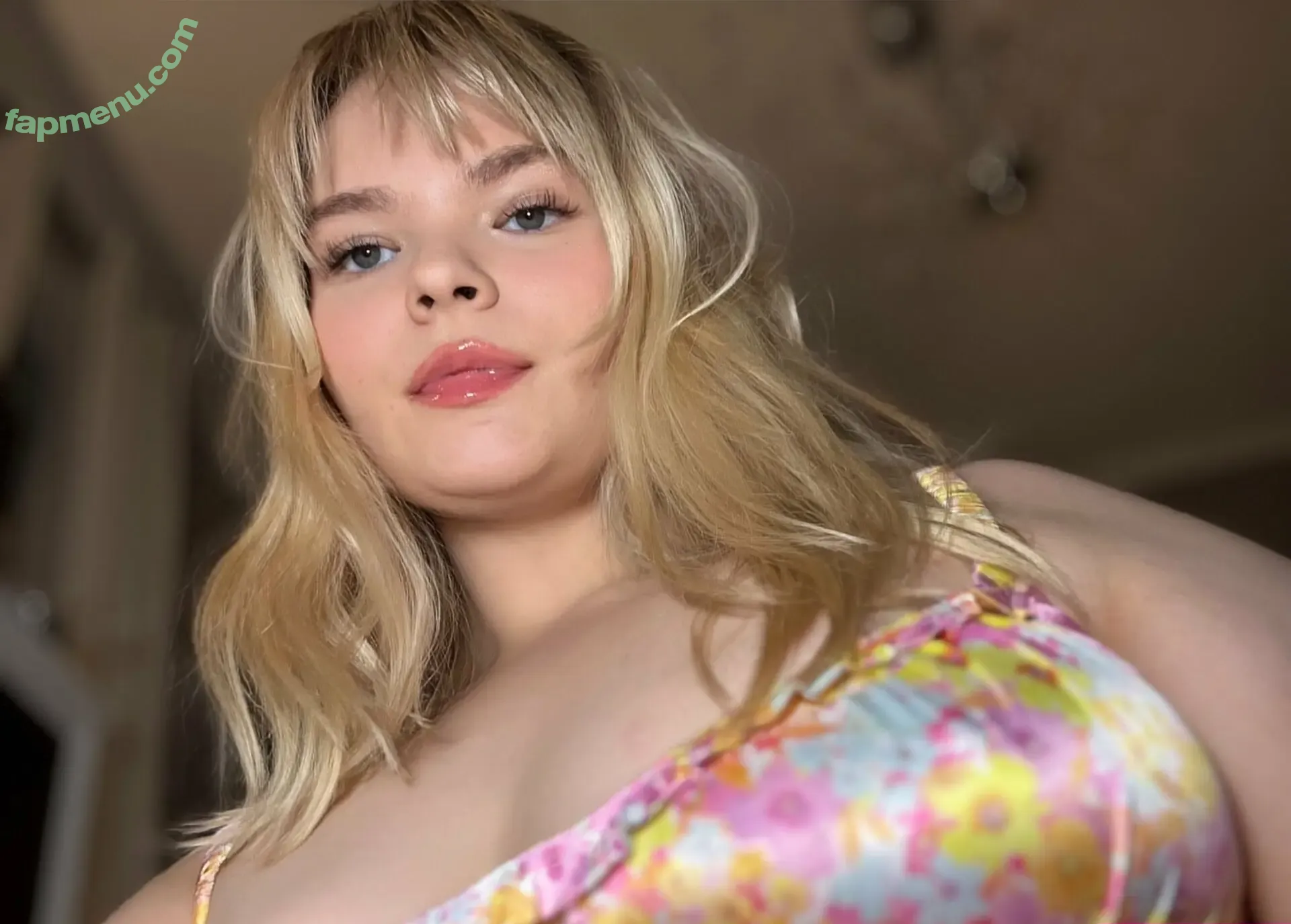 whoislaila nude photo #0033 (whoisdielaila)