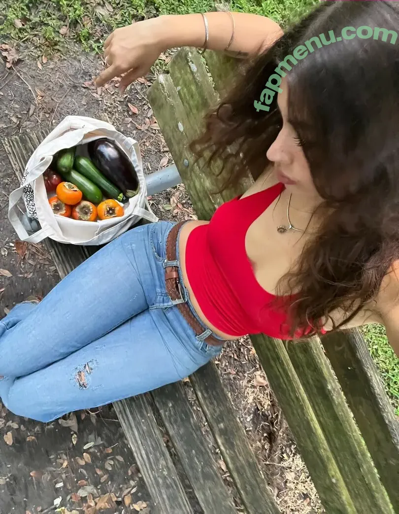 whoreonica nude photo #0224 (incelrepellent / whoreoniica)